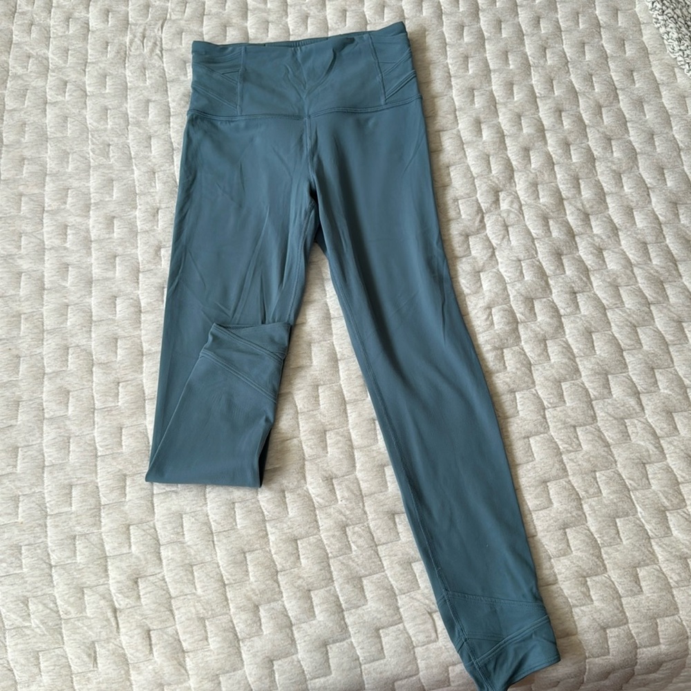 Althea high wasted leggings. Only worn a couple times.